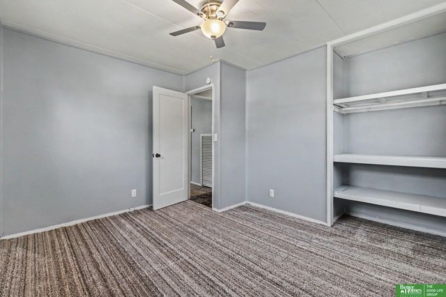 2214 N 39 Street, Omaha, NE 68111