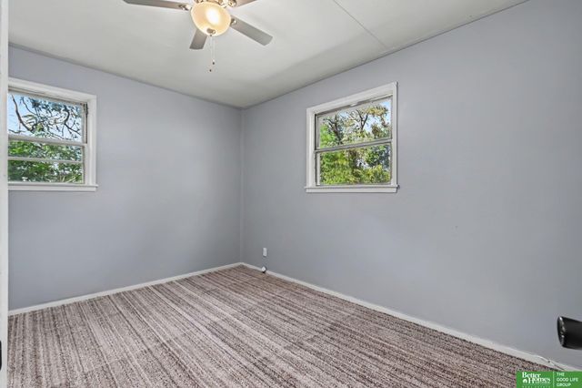2214 N 39 Street, Omaha, NE 68111