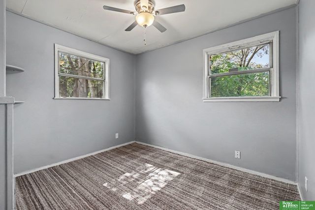 2214 N 39 Street, Omaha, NE 68111