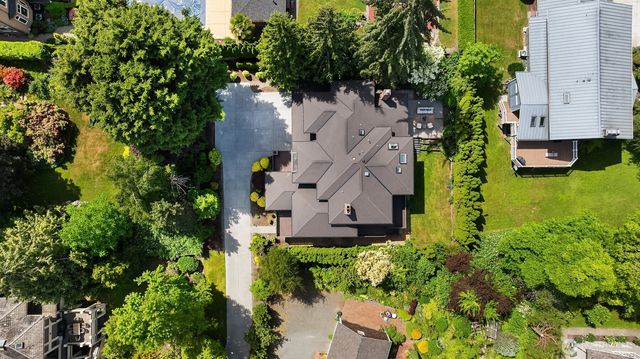 7842 NE 10th Street, Medina, WA 98039