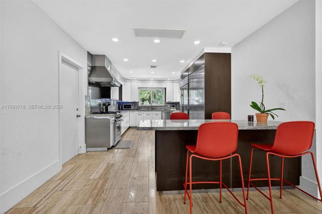 3258 Riviera Dr, Coral Gables, FL 33134