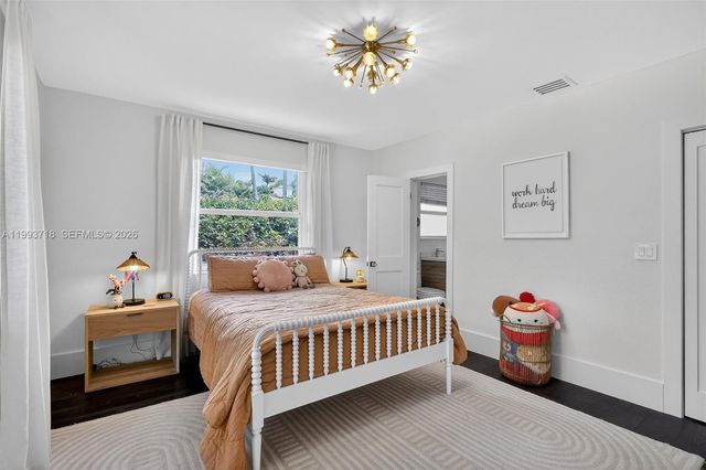 3258 Riviera Dr, Coral Gables, FL 33134