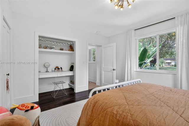 3258 Riviera Dr, Coral Gables, FL 33134