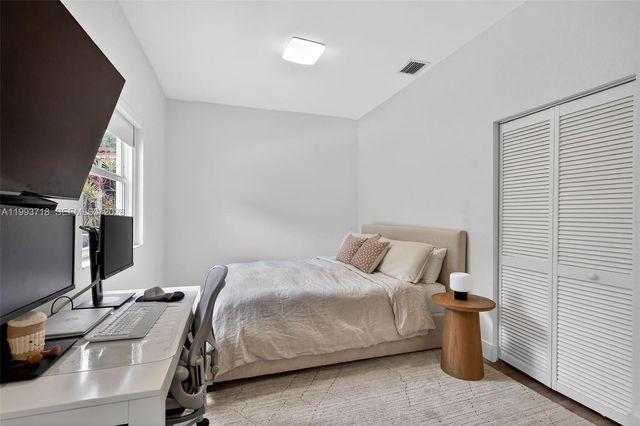 3258 Riviera Dr, Coral Gables, FL 33134