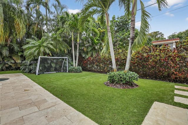 3258 Riviera Dr, Coral Gables, FL 33134