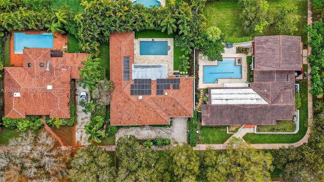 3258 Riviera Dr, Coral Gables, FL 33134