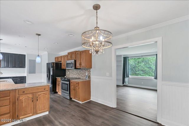 825 N Saylor Street, Southern Pines, NC 28387