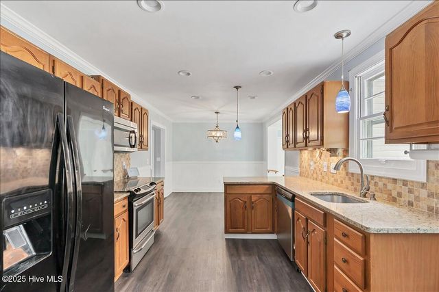 825 N Saylor Street, Southern Pines, NC 28387