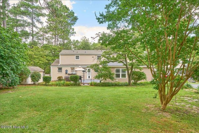 825 N Saylor Street, Southern Pines, NC 28387