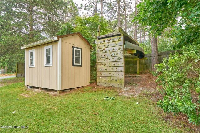 825 N Saylor Street, Southern Pines, NC 28387