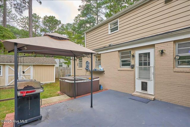 825 N Saylor Street, Southern Pines, NC 28387