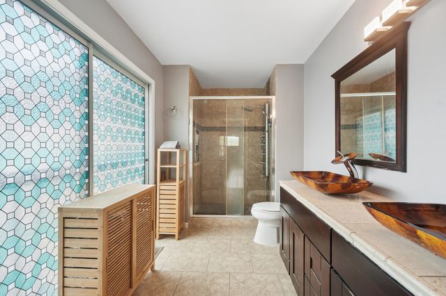 445 Le Parc Circle, Buffalo Grove, IL 60089