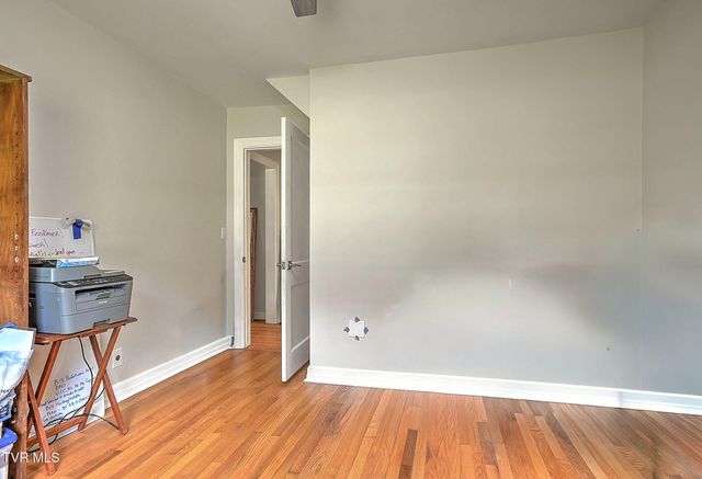 1121 Broad Street, Elizabethton, TN 37643