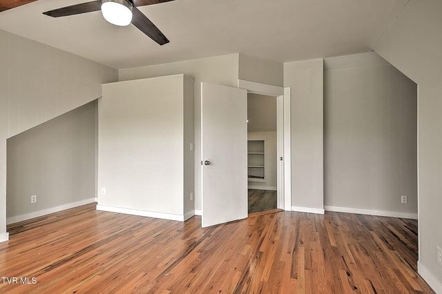 1121 Broad Street, Elizabethton, TN 37643