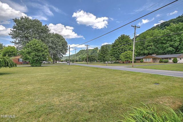 1121 Broad Street, Elizabethton, TN 37643