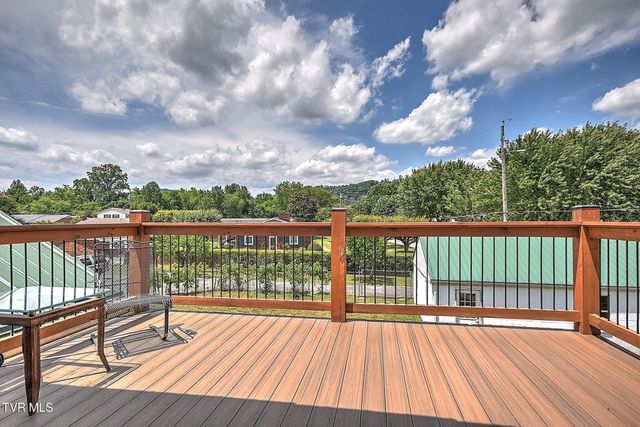 1121 Broad Street, Elizabethton, TN 37643