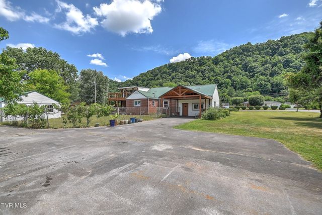 1121 Broad Street, Elizabethton, TN 37643