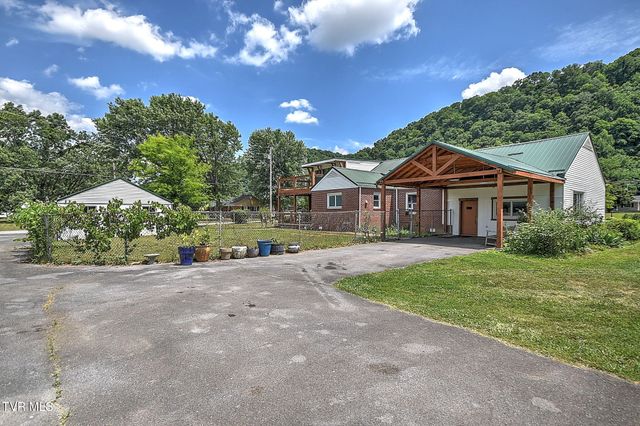 1121 Broad Street, Elizabethton, TN 37643