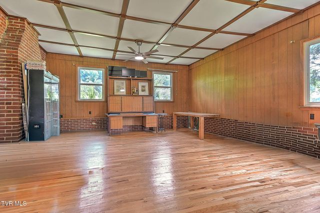 1121 Broad Street, Elizabethton, TN 37643