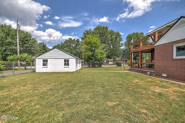 1121 Broad Street, Elizabethton, TN 37643