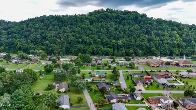 1121 Broad Street, Elizabethton, TN 37643