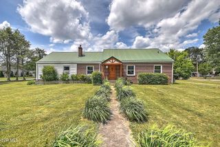 1121 Broad Street, Elizabethton, TN 37643