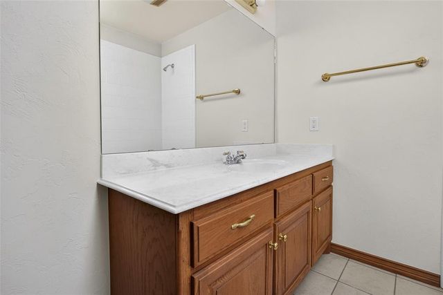 1005 Bentbrook Place, Norman, OK 73072