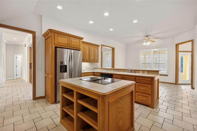 1005 Bentbrook Place, Norman, OK 73072