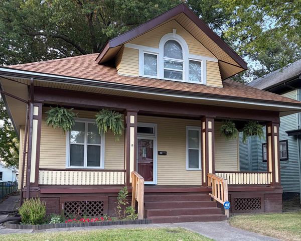 810 E Gum Street, Evansville, IN 47713