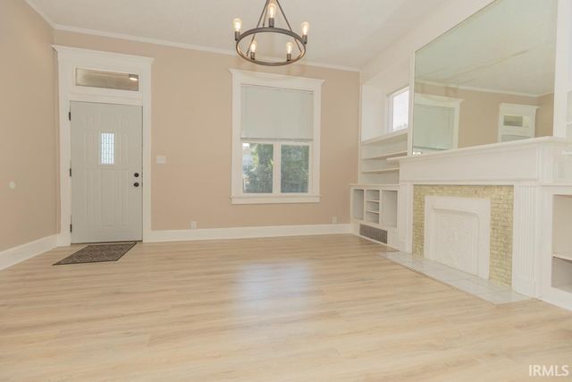 810 E Gum Street, Evansville, IN 47713