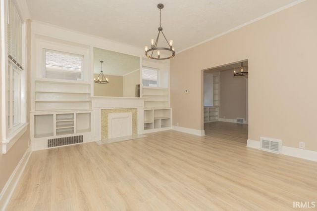 810 E Gum Street, Evansville, IN 47713