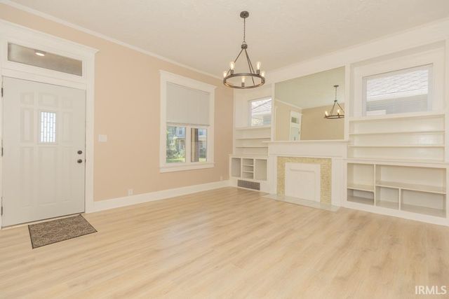 810 E Gum Street, Evansville, IN 47713