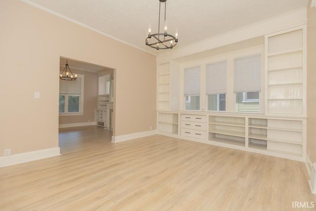 810 E Gum Street, Evansville, IN 47713