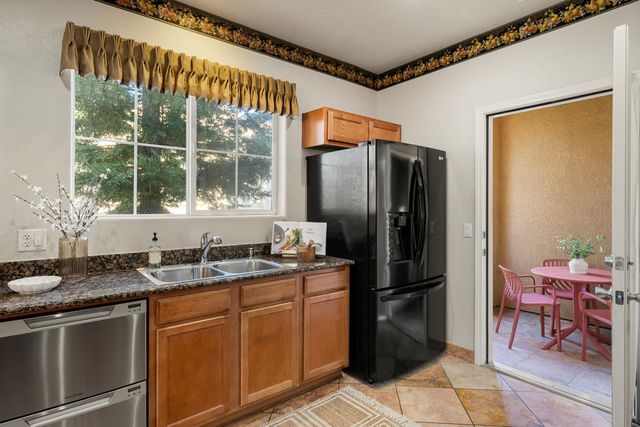 1212 Vessona Cir, Folsom, CA 95630