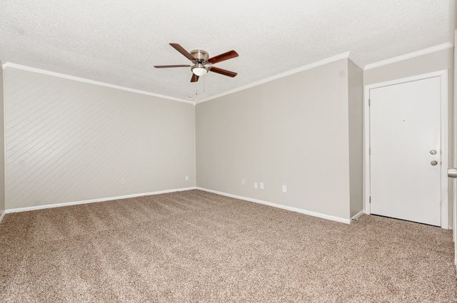 1724 Saint James Drive, Carrollton, TX 75007