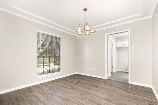 1724 Saint James Drive, Carrollton, TX 75007