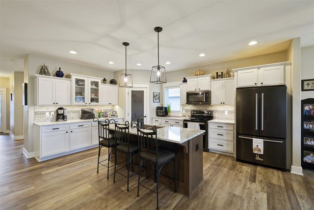 1723 NW 73rd Avenue, Ankeny, IA 50023