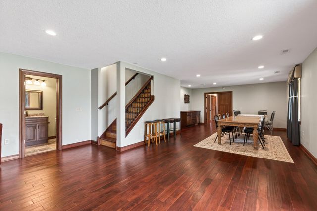 1511 Oakview Court, Hugo, MN 55038