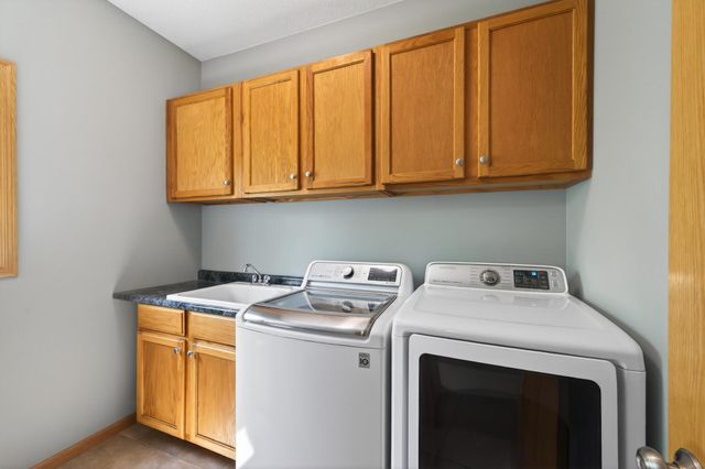 1511 Oakview Court, Hugo, MN 55038