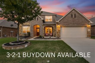 8025 Ponwar Drive, Fort Worth, TX 76131