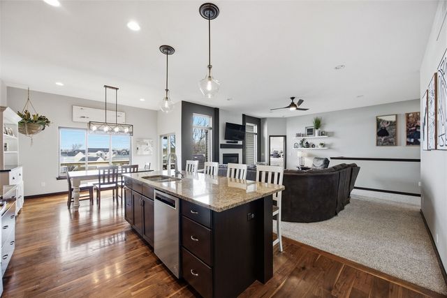 702 Raymond Drive, Solon, IA 52333