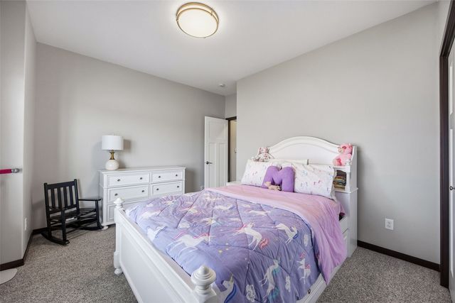 702 Raymond Drive, Solon, IA 52333