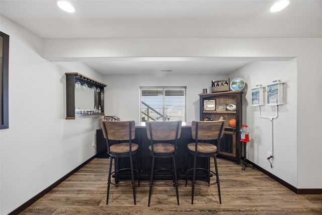 702 Raymond Drive, Solon, IA 52333