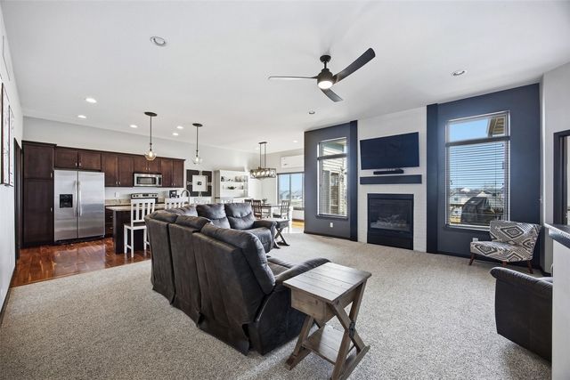 702 Raymond Drive, Solon, IA 52333