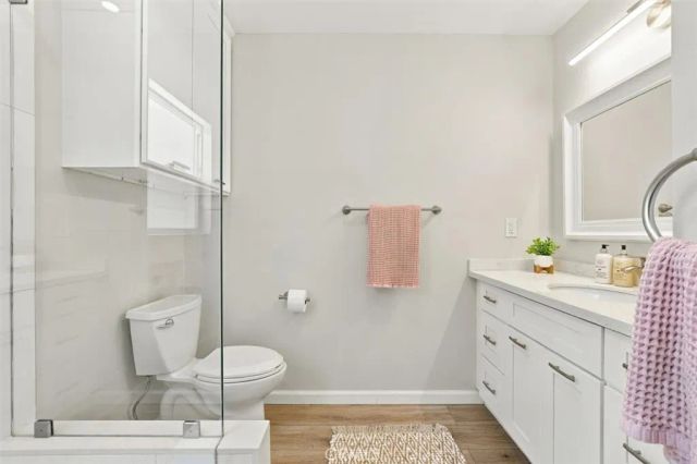 4874 W 135th Street, Hawthorne, CA 90250