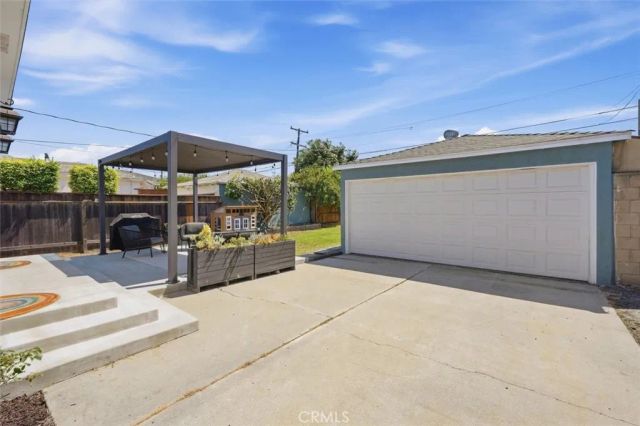 4874 W 135th Street, Hawthorne, CA 90250