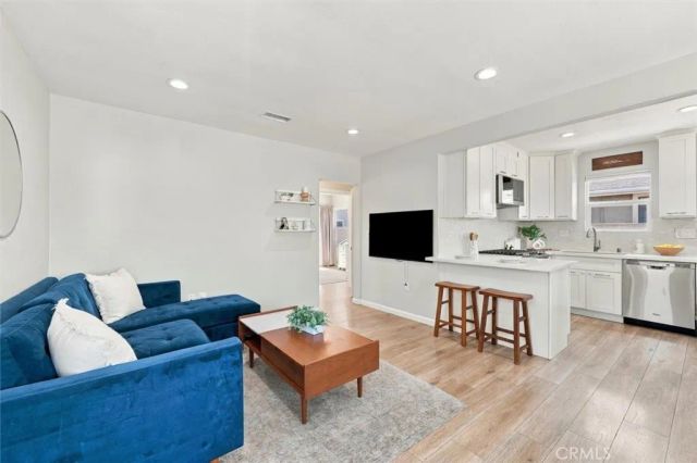 4874 W 135th Street, Hawthorne, CA 90250