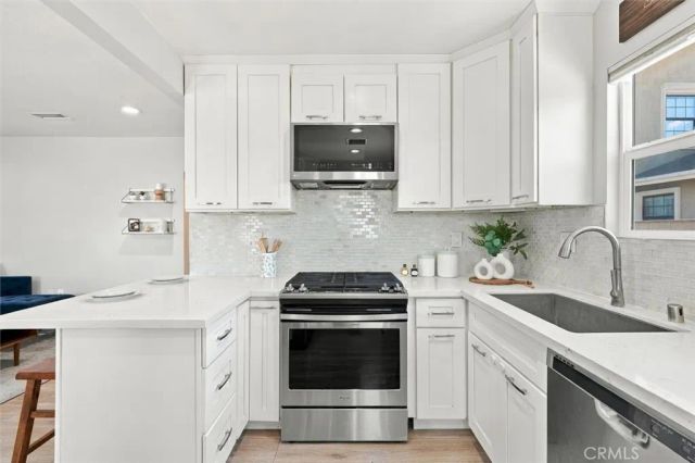 4874 W 135th Street, Hawthorne, CA 90250