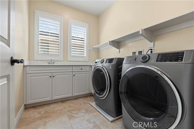 2168 Aliso Peak, Lake Forest (el Toro), CA 92610