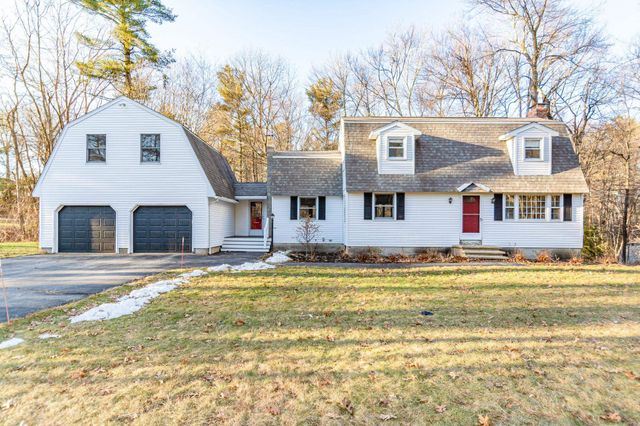 14 Londonderry Road, Windham, NH 03087